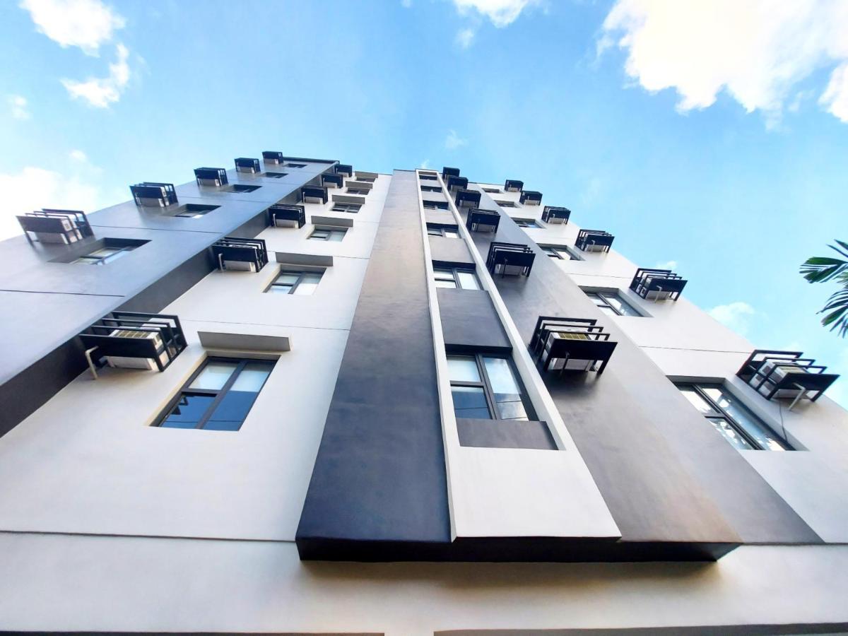 Hotel Airobedz Makati - A Value